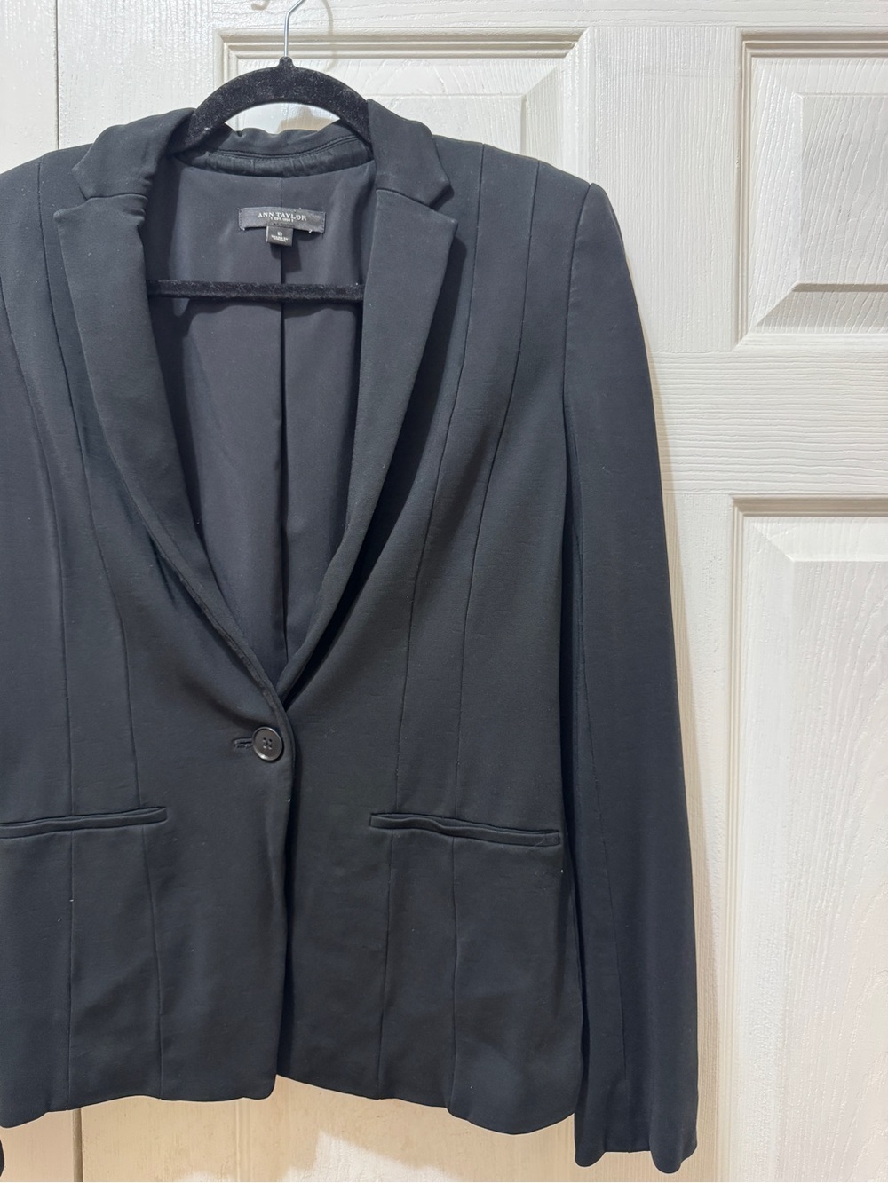 Ann Taylor Black Single-Button Tailored Blazer - Picture 3 of 12
